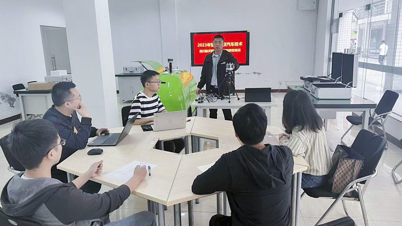 少儿编程与Scratch：两种编程教育工具的深度解析