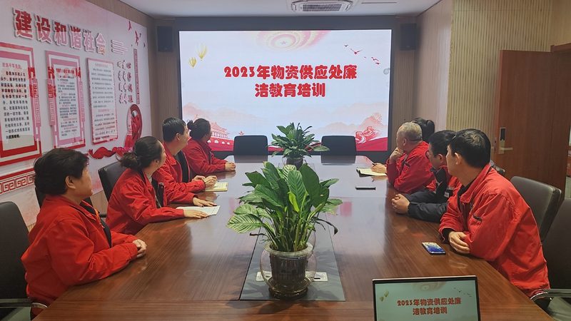 小标题：了解证书含金量，别被“保过”误导